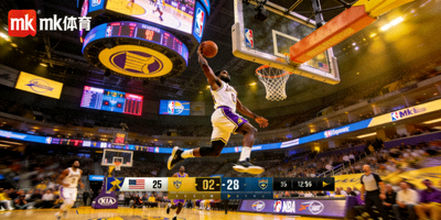 mk体育篮球赛事直播画面，NBA比赛现场激烈扣篮