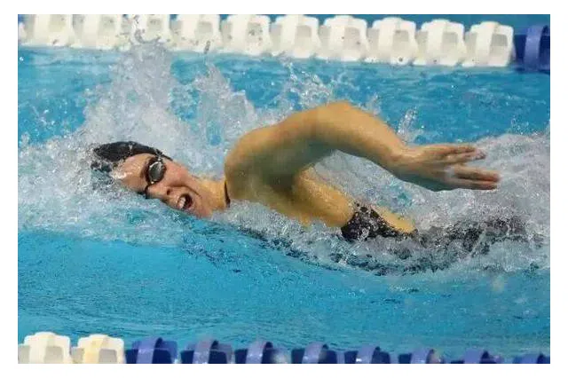 权健与恒大经典对决重播回顾精彩瞬间与战术分析